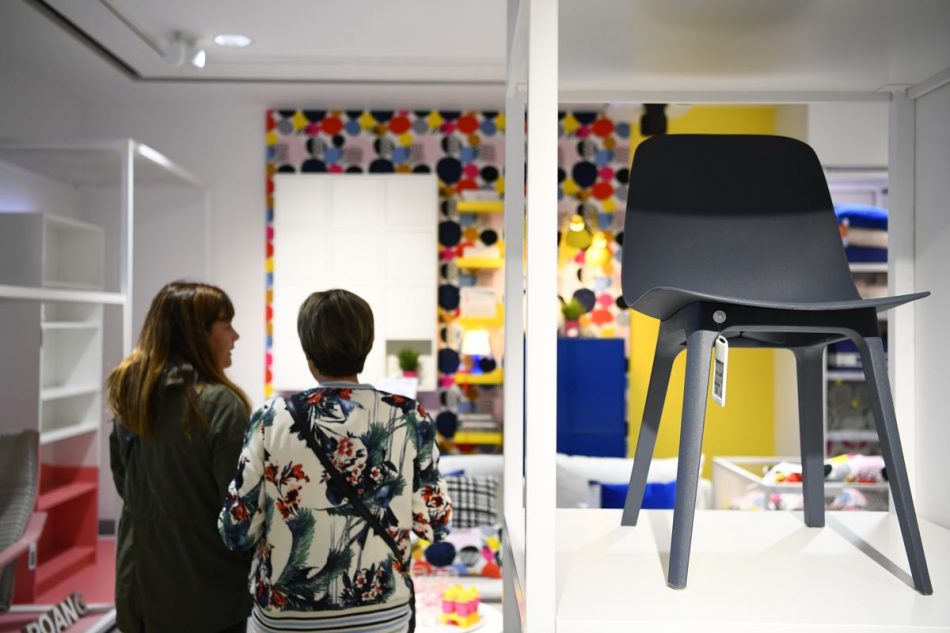 Come sopravvivere ad un viaggio da IKEA senza soffiare via il tuo budget.