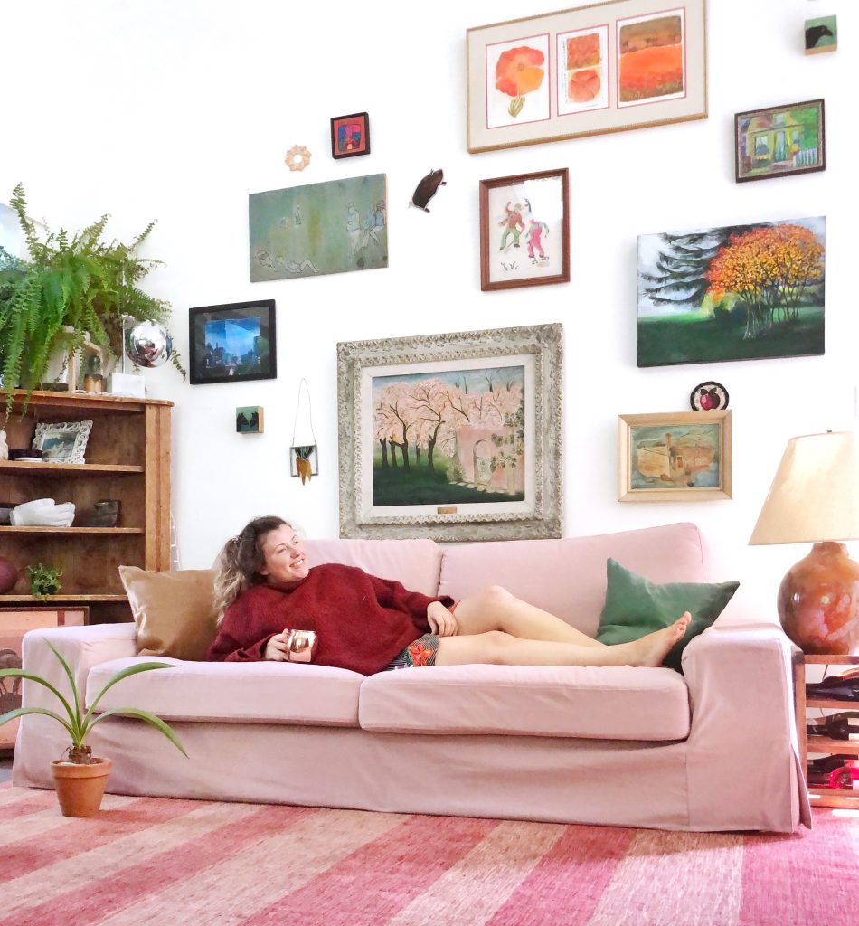 コスパも座り心地も最高！ソファで迷ったらIKEAのKivik/シーヴィクが  