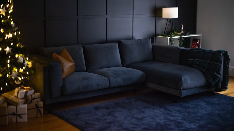 猫ちゃんが家具を破壊する理由と、上手に阻止する方法 - Comfort Works 