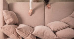 Chenille vs. Samt: Was ist der richtige Sofastoff für dich?