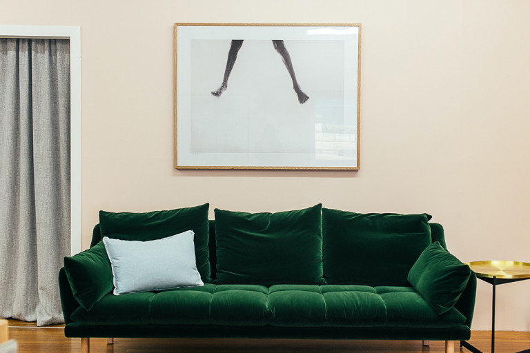 Warum ein grünes Sofa immer eine gute Idee ist