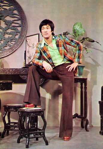 Bruce Lee 70s retro outfit neon green shirt bell bottom pants Halloween costume ideas