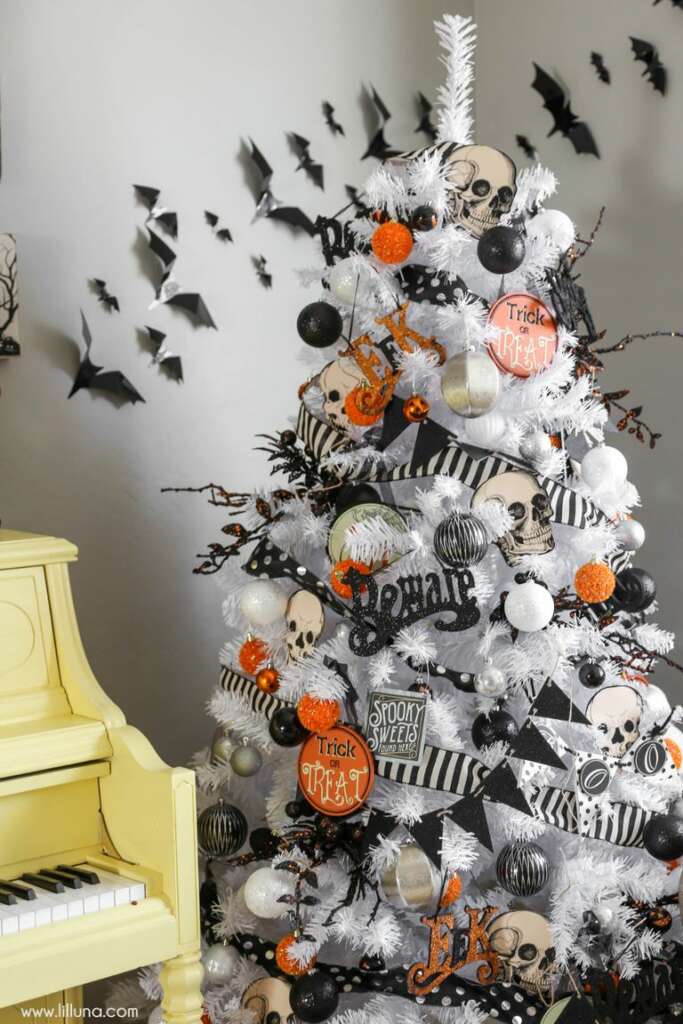 Halloween tree Halloween decor idea