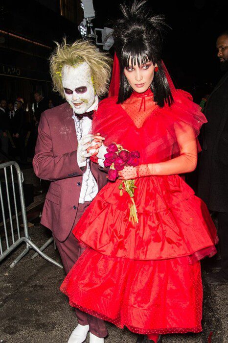 Beetlejuice and Lydia Deetz Halloween costume ideas 