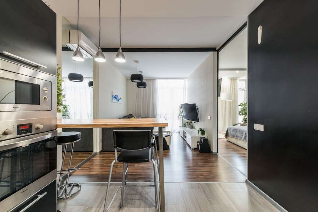 modernes-wohnzimmer-küche-studio-apartment-energiesparen