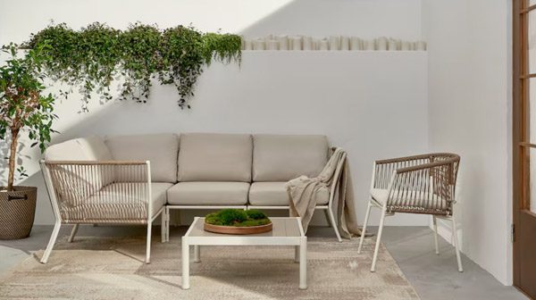 IKEA屋外用ソファー：徹底レビュー — Comfort Works ブログ & デザイン 